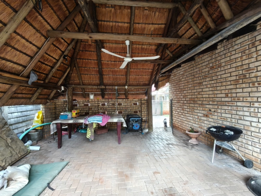 3 Bedroom Property for Sale in Protea Park North West